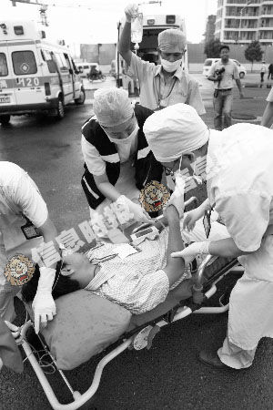 ��خ�^(q��)�e�����а���ȼ�¼���(y��ng)����Ԯ����(x��)��120����(d��ng)���ȡ����ߡ�