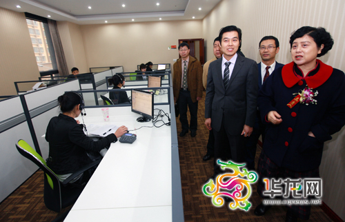 �ؑc�и����LͯСƽ����һ���������ˆT�˽��ؑc����С��I(y��)�C�Ϸ���ƽ�_���P����